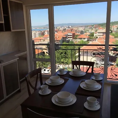 Apartament Roel *